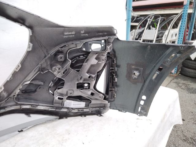 bontott AUDI Q8 Első Lökhárító (Üresen)