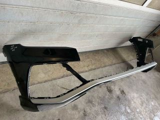 bontott AUDI Q8 Első Lökhárító (Üresen)