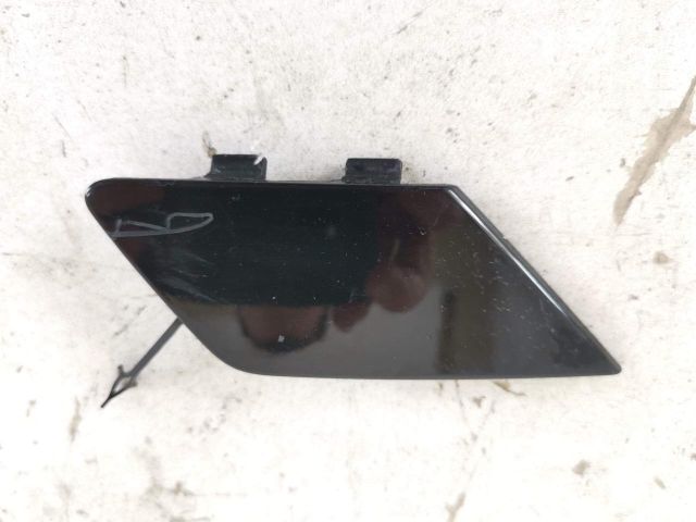 bontott AUDI Q8 Első Vonószem Burkolat