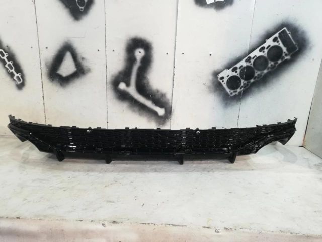 bontott AUDI Q8 Hátsó Lökhárító Alsó (Műanyag)