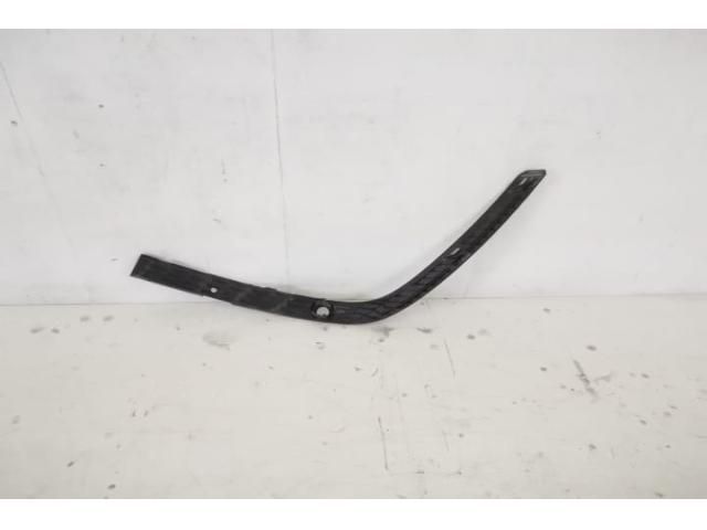 bontott AUDI Q8 Hátsó Lökhárító Díszléc