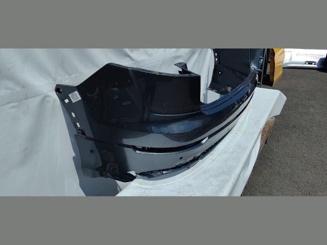 bontott AUDI Q8 Hátsó Lökhárító (Üresen)