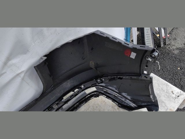 bontott AUDI Q8 Hátsó Lökhárító (Üresen)