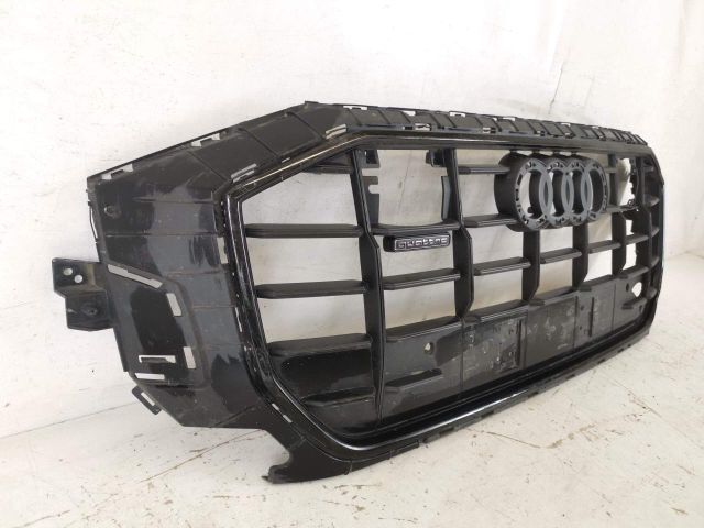 bontott AUDI Q8 Hűtőrács