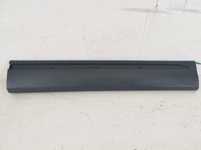 bontott AUDI Q8 Jobb első Ajtó Díszléc