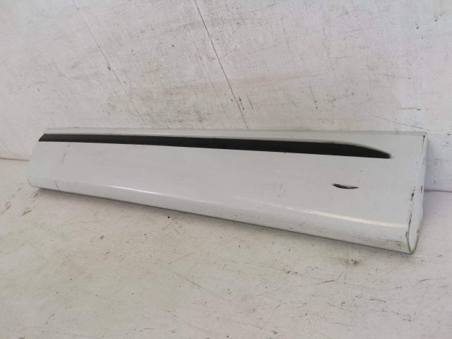 bontott AUDI Q8 Jobb első Ajtó Díszléc