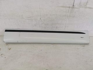 bontott AUDI Q8 Jobb első Ajtó Díszléc