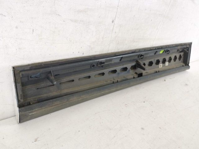 bontott AUDI Q8 Jobb első Ajtó Díszléc