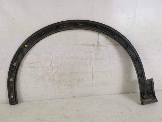 bontott AUDI Q8 Jobb első Sárvédő Díszléc