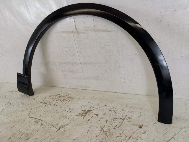 bontott AUDI Q8 Jobb első Sárvédő Díszléc