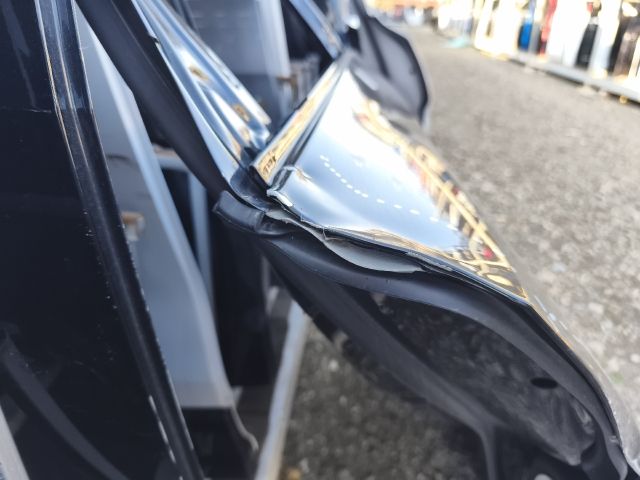 bontott AUDI Q8 Jobb hátsó Ajtó (Üres lemez)