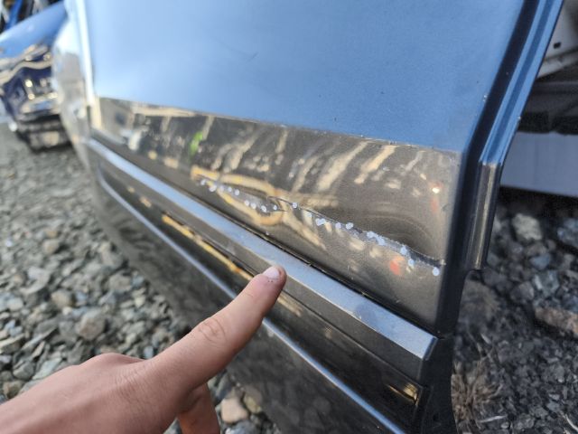 bontott AUDI Q8 Jobb hátsó Ajtó (Üres lemez)