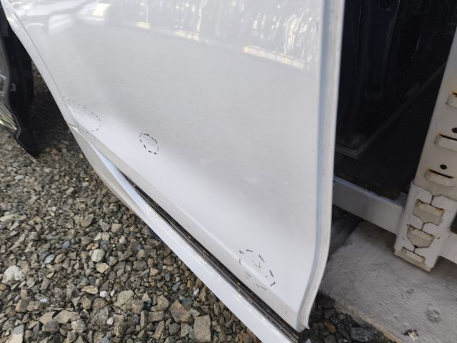 bontott AUDI Q8 Jobb hátsó Ajtó (Üres lemez)