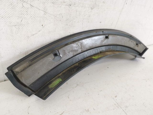 bontott AUDI Q8 Jobb hátsó Sárvédő Díszléc