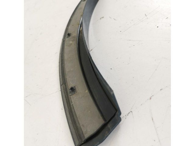 bontott AUDI Q8 Jobb hátsó Sárvédő Díszléc