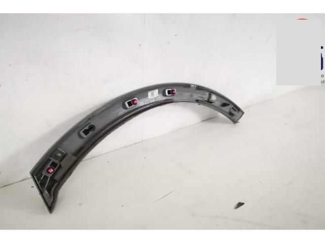 bontott AUDI Q8 Jobb hátsó Sárvédő Díszléc