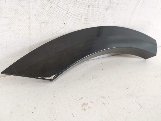 bontott AUDI Q8 Jobb hátsó Sárvédő Díszléc