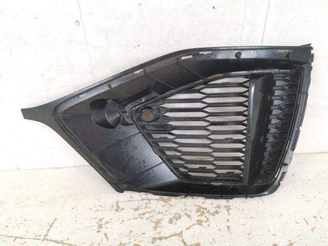 bontott AUDI Q8 Jobb Ködlámpa Rács