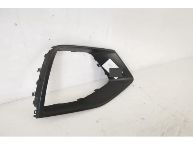 bontott AUDI Q8 Jobb Ködlámpa Rács