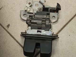 bontott AUDI R8 Csomagtérajtó Zárszerkezet