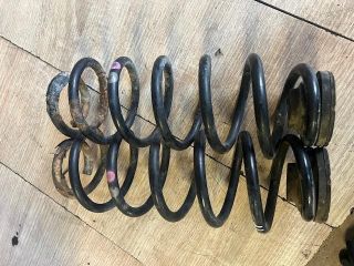 bontott AUDI TT Bal hátsó Rugó