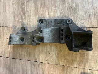 bontott AUDI TT Generátor Tartó Bak