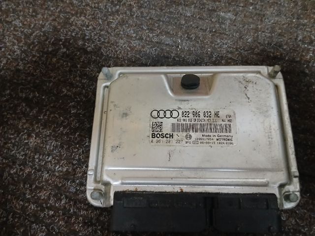 bontott AUDI TT Motorvezérlő