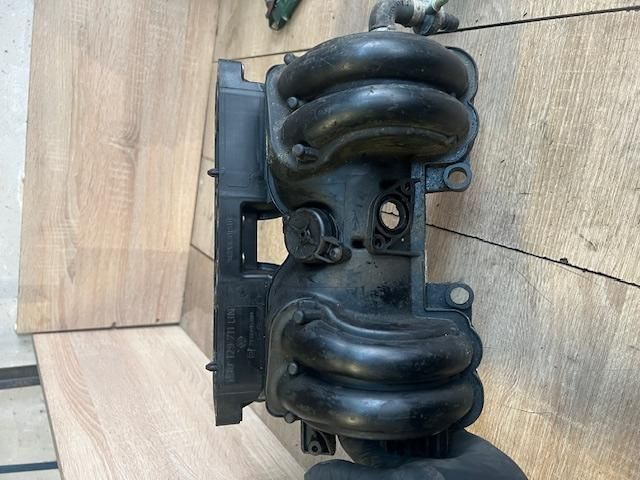 bontott AUDI TT Szívósor