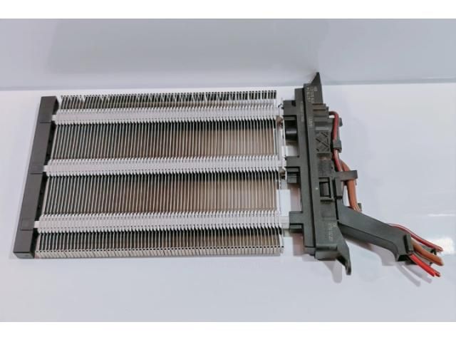 bontott AUDI TT Fűtőradiátor