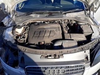 bontott AUDI TT Motor Tartó Bak Jobb