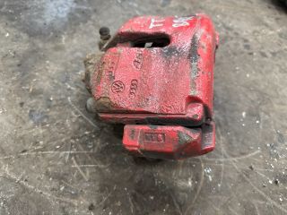 bontott AUDI TT Bal első Féknyereg Munkahengerrel