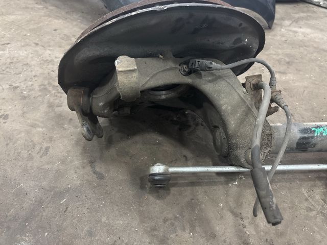 bontott AUDI TT Bal első Gólyaláb (Lengécsillapító, Rugó)