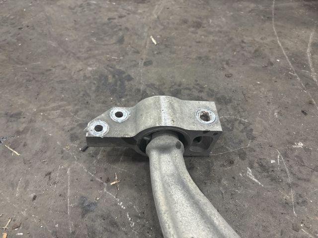 bontott AUDI TT Bal első Lengőkar