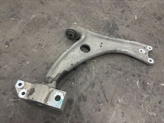 bontott AUDI TT Bal első Lengőkar