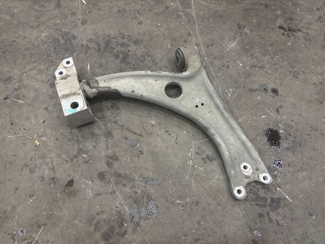 bontott AUDI TT Bal első Lengőkar