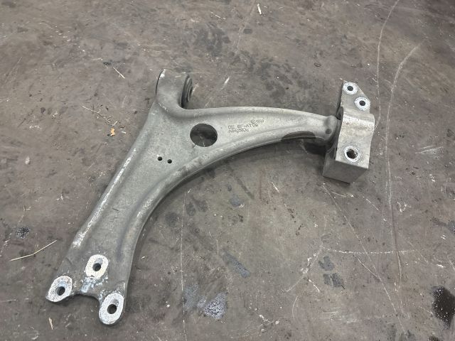 bontott AUDI TT Bal első Lengőkar