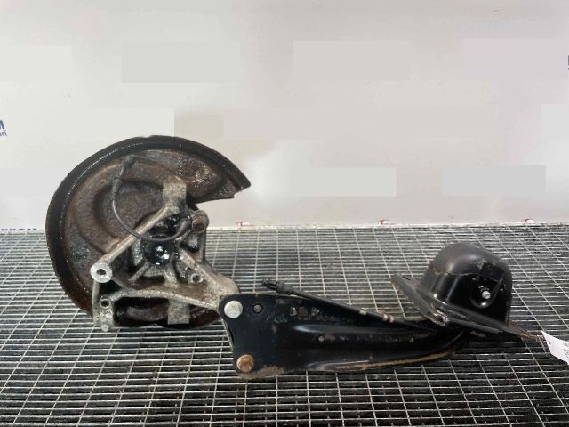 bontott AUDI TT Bal hátsó Csonkállvány