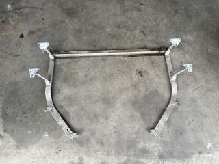 bontott AUDI TT Első Bölcső