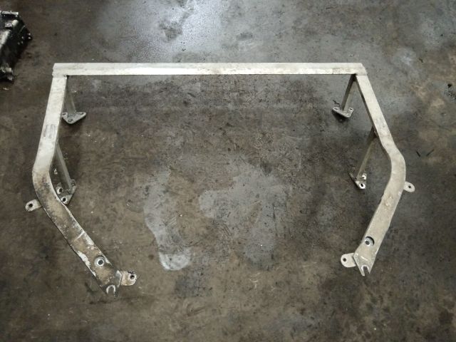 bontott AUDI TT Első Bölcső