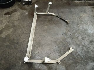 bontott AUDI TT Első Bölcső