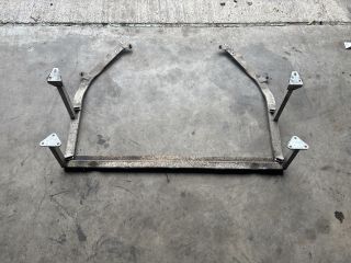 bontott AUDI TT Első Bölcső