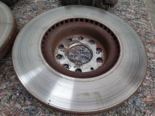 bontott AUDI TT Első Pár Fék Szett (Nyereg, Tárcsa, Betét)