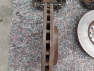 bontott AUDI TT Első Pár Fék Szett (Nyereg, Tárcsa, Betét)