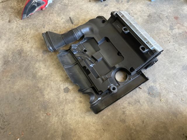 bontott AUDI TT Felső Motorburkolat