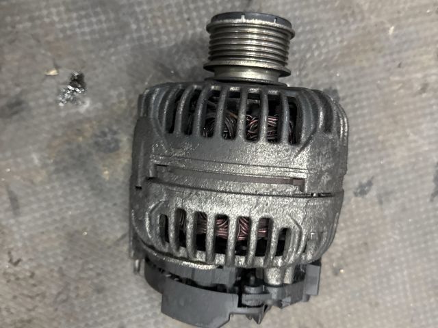 bontott AUDI TT Generátor