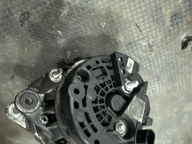 bontott AUDI TT Generátor