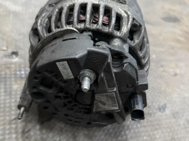 bontott AUDI TT Generátor