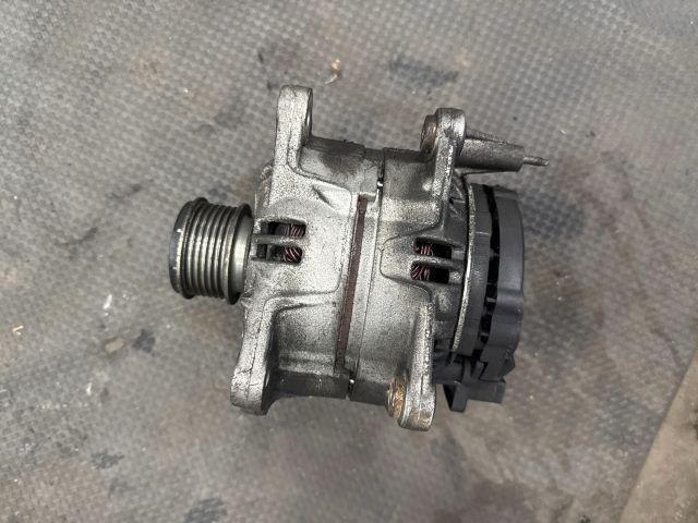 bontott AUDI TT Generátor