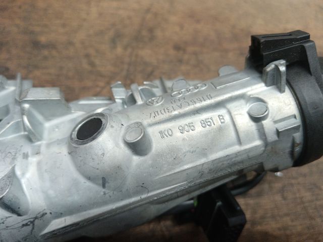 bontott AUDI TT Gyújtáskapcsoló Házzal