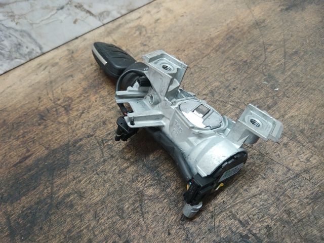 bontott AUDI TT Gyújtáskapcsoló Házzal